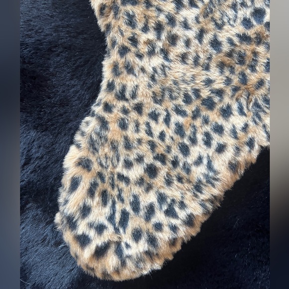 NWOT NEW Leopard Faux Fur Christmas Stocking 17" - Picture 7 of 9